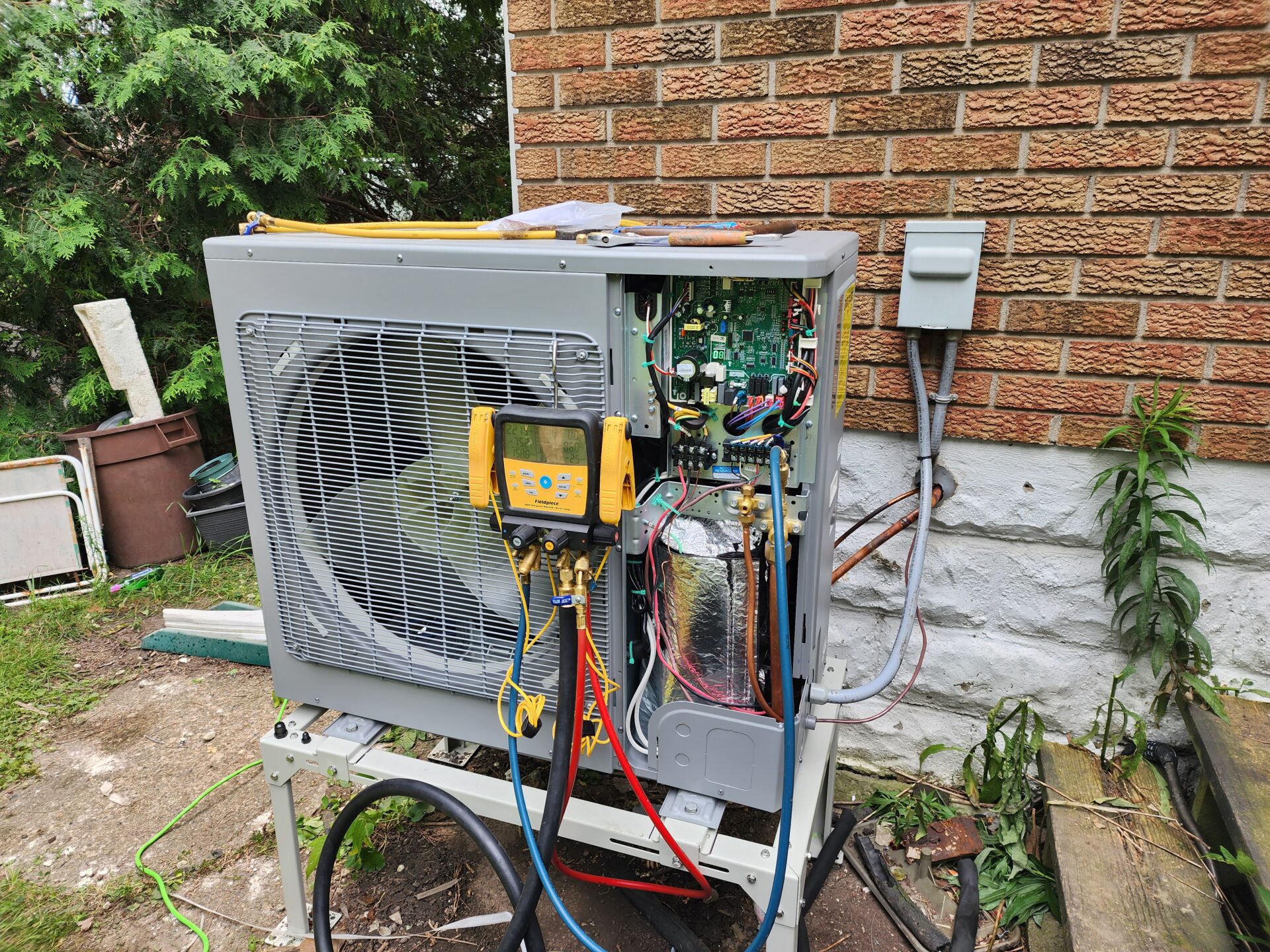 Ducted heat pump inverter diagnostic service.